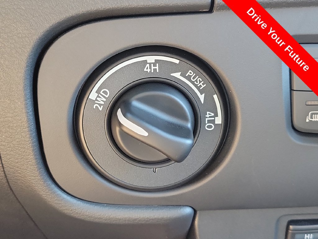 Used 2025 Nissan Frontier PRO-4X w/ Pro Premium Package AWD/4WD image 13
