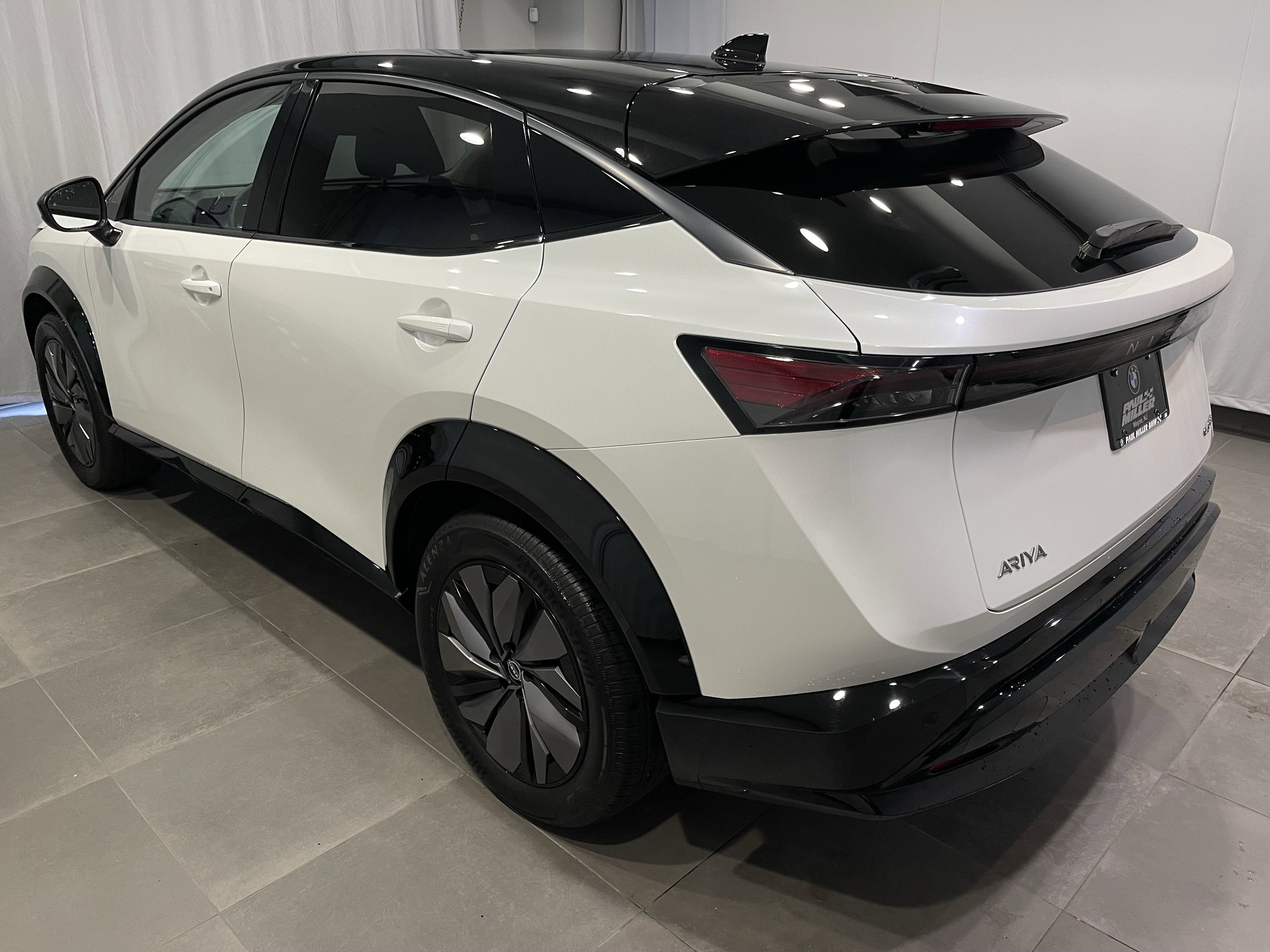 Used 2025 Nissan Ariya AWD image 4