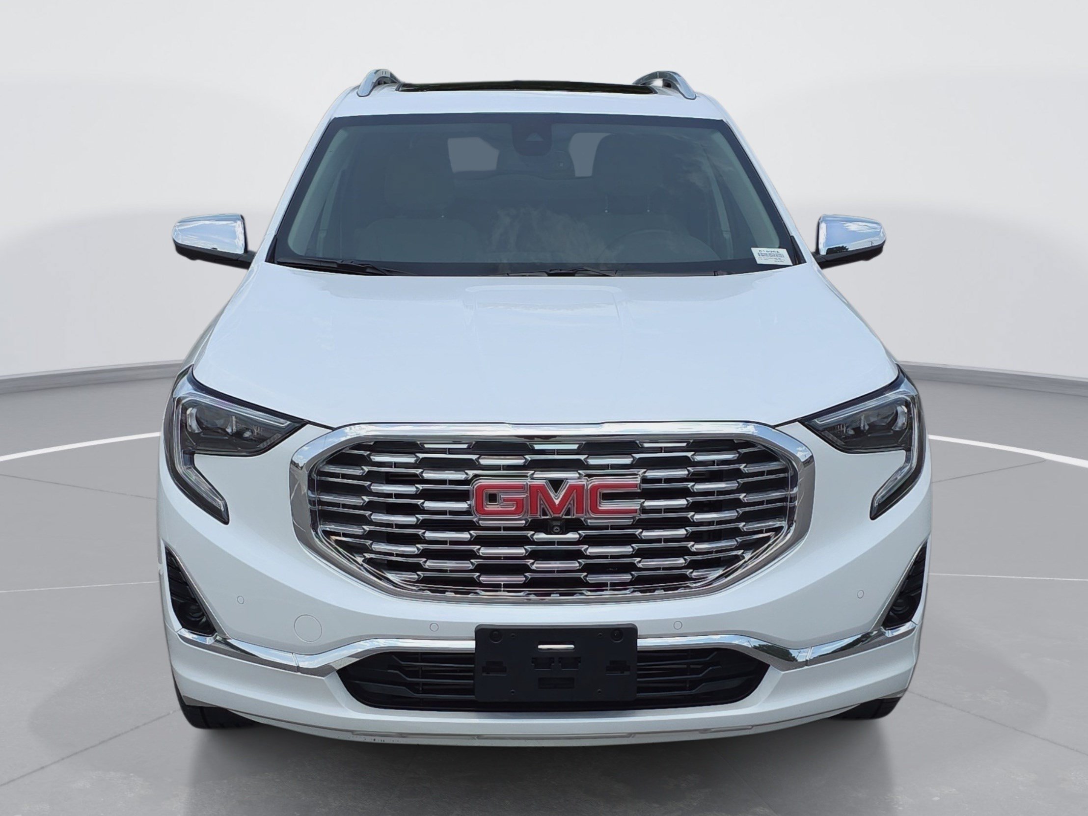 Used 2020 GMC Terrain Denali w/ Denali Premium Package FWD image 8
