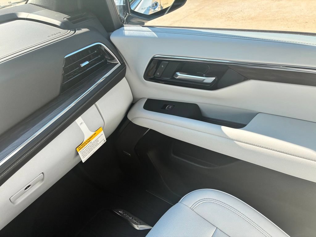 New 2026 Chevrolet Tahoe Premier RWD image 23