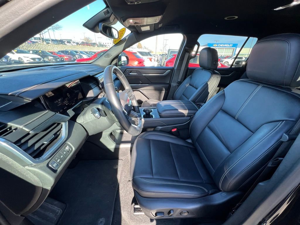 Used 2024 GMC Acadia Elevation image 18