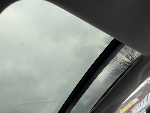 Used 2018 Kia Optima EX w/ Premium Package image 32