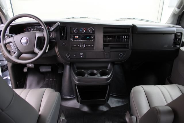 New 2026 GMC Savana 2500 w/ Driver Convenience Package RWD image 24