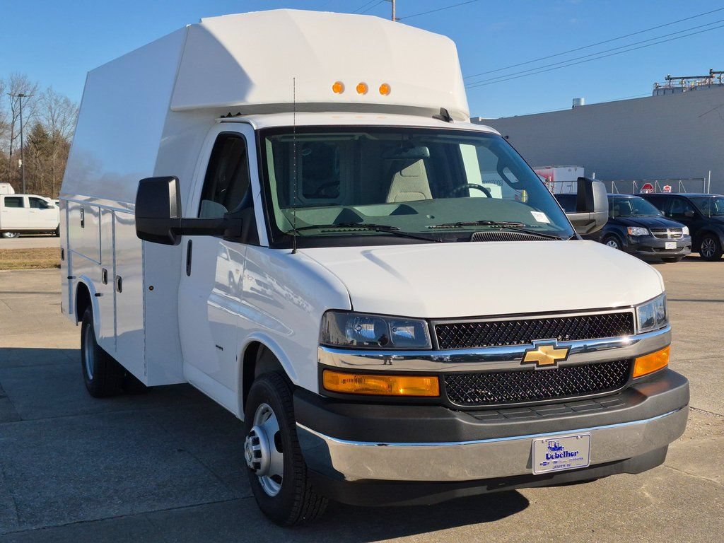 New 2025 Chevrolet Express 3500 w/ Power Convenience Package