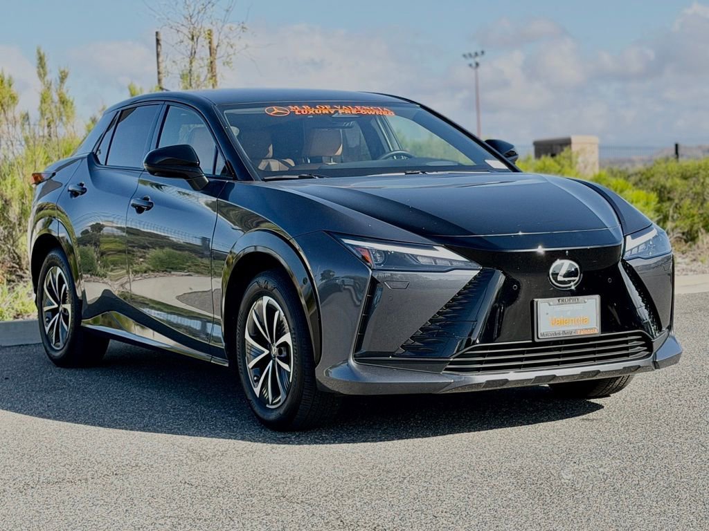 Used 2024 Lexus RZ 300e Premium w/ Technology Package FWD image 6