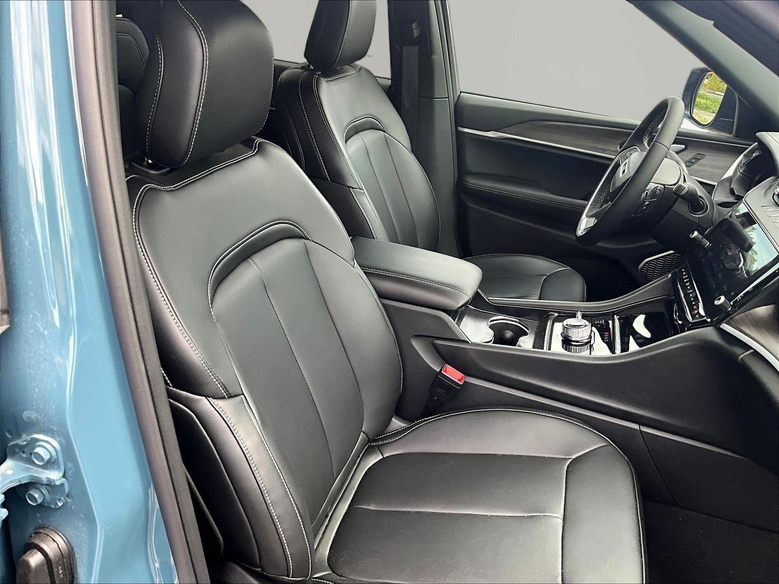 New 2026 Jeep Grand Cherokee Limited AWD/4WD image 19