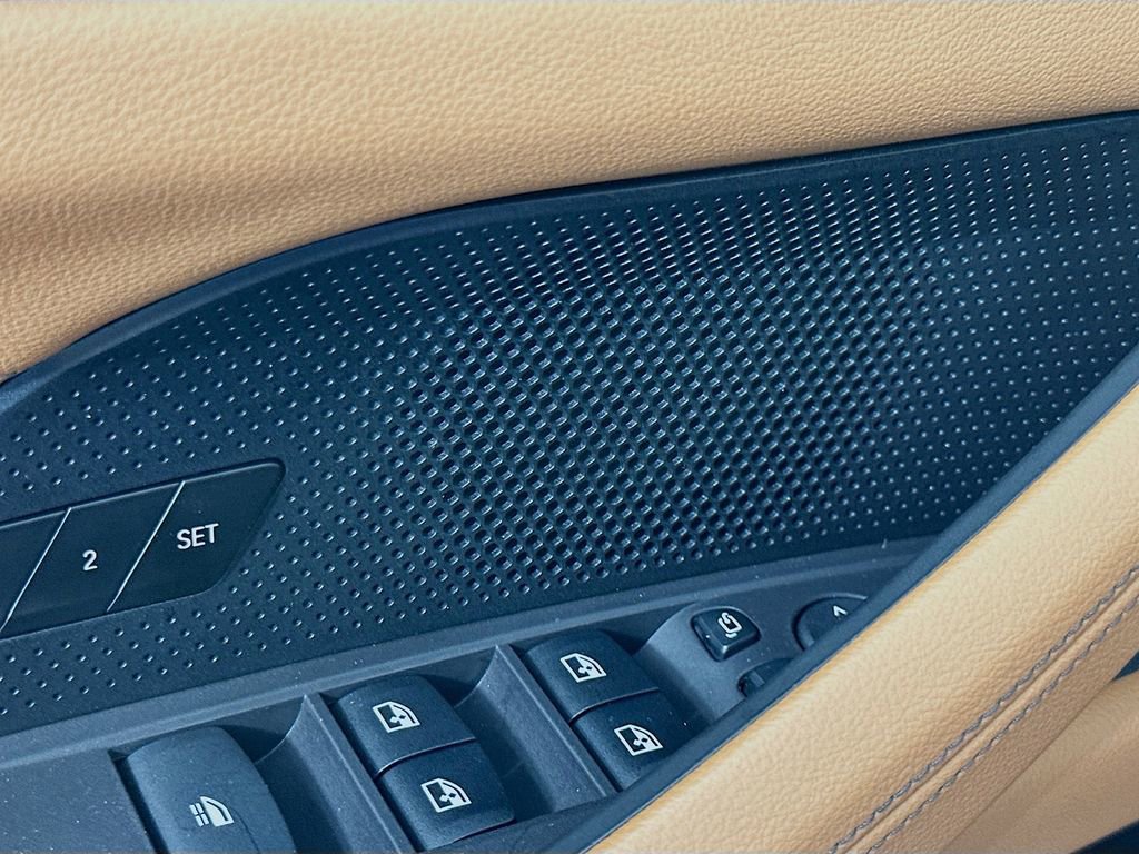 Used 2025 BMW 430i Convertible w/ M Sport Package image 19