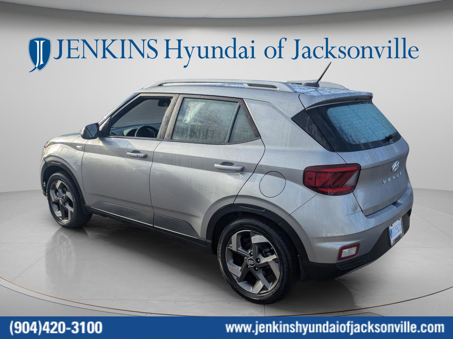 Certified 2024 Hyundai Venue SEL image 5