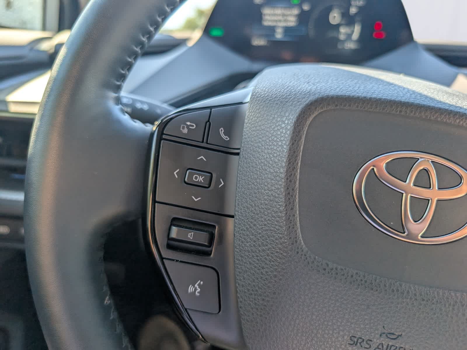 Used 2024 Toyota Prius XLE FWD image 22
