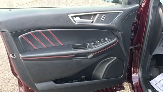 Certified 2023 Ford Edge ST-Line AWD/4WD image 9
