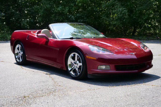Used 2007 Chevrolet Corvette Convertible w/ Preferred Equipment Group RWD image 4