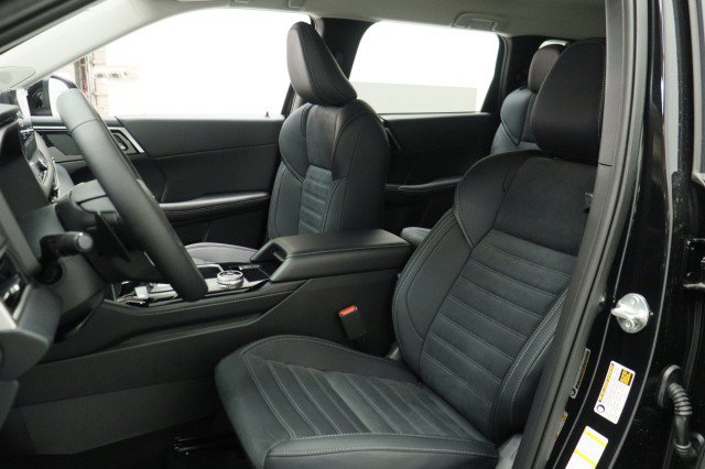 New 2026 Mitsubishi Outlander SE FWD image 7