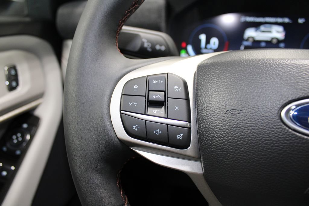 New 2025 Ford Explorer Active w/ Active Comfort Package image 39