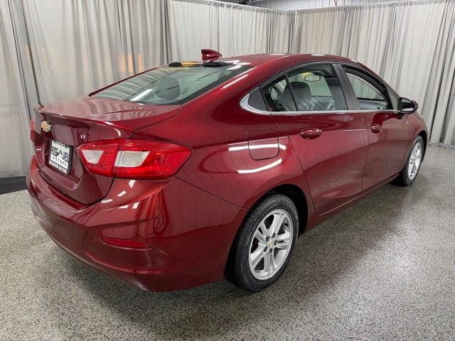 Used 2016 Chevrolet Cruze LT FWD image 4
