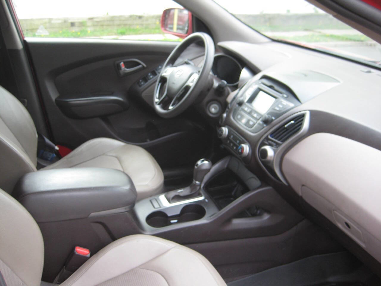 Used 2015 Hyundai Tucson GLS w/ Option Group 02 image 16