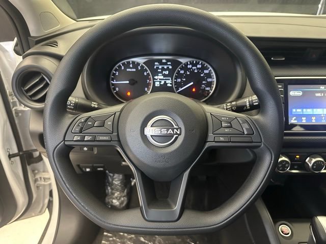 New 2025 Nissan Kicks Play S FWD image 25