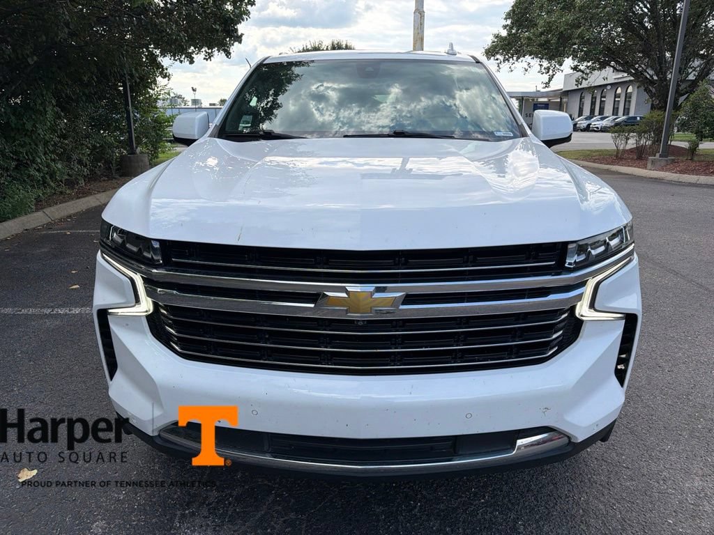 Used 2021 Chevrolet Suburban LT w/ LT Signature Plus Package AWD/4WD image 8