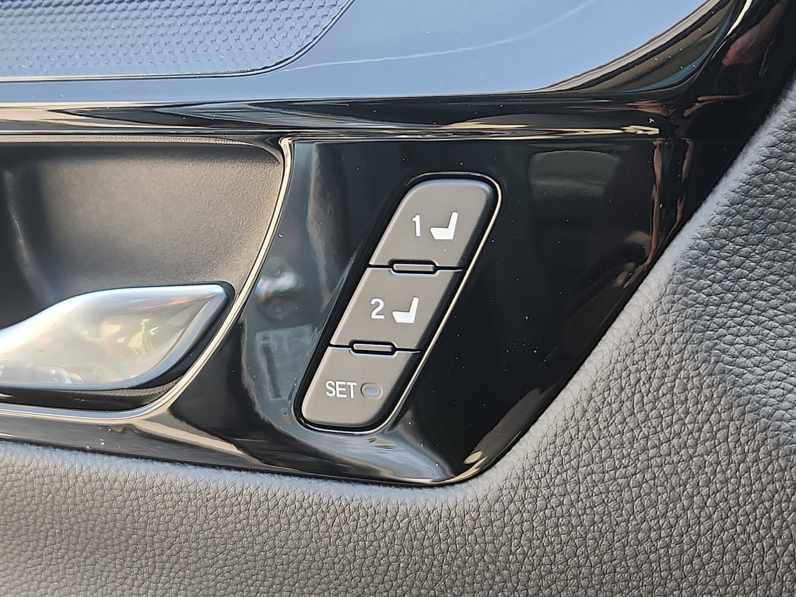 New 2026 Honda CR-V EX-L image 16