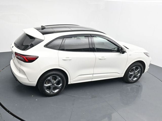 Certified 2024 Ford Escape ST-Line w/ Tech Pack #1 AWD/4WD image 33