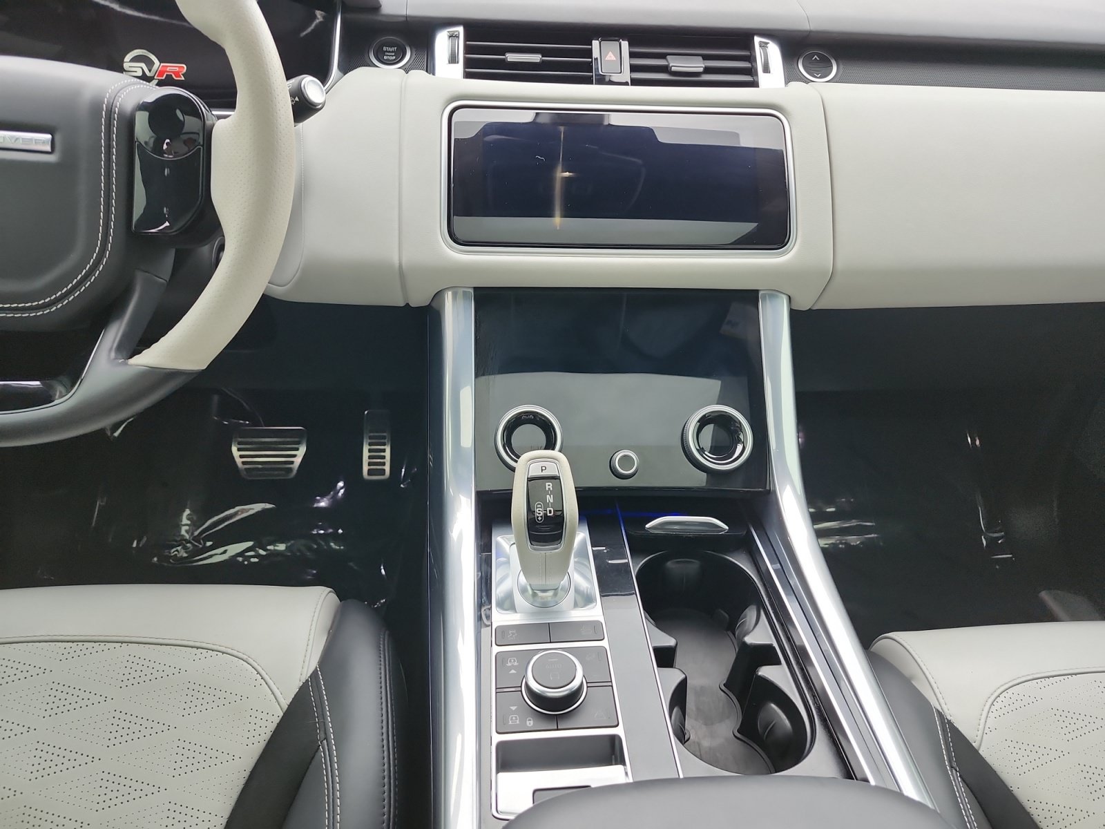 Used 2022 Land Rover Range Rover Sport SVR AWD/4WD image 11