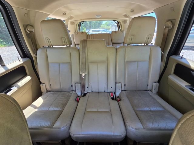 Used 2015 Ford Expedition EL XLT w/ Equipment Group 202A RWD image 30