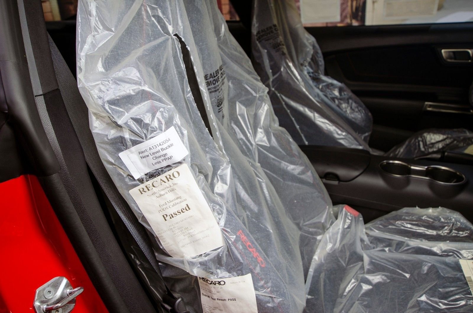 Used 2016 Ford Mustang Shelby GT350R w/ GT350R Equipment Group 920A image 32