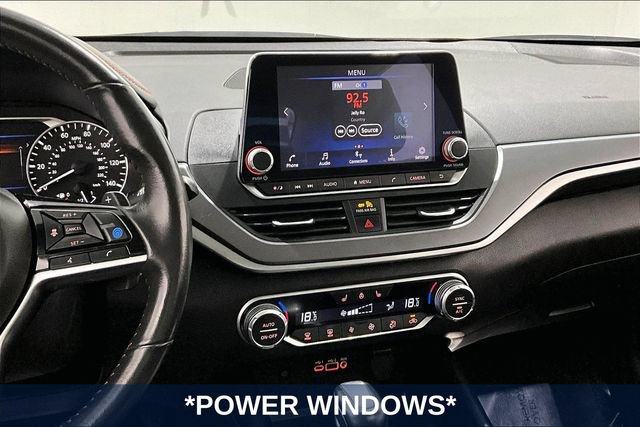 Used 2023 Nissan Altima 2.5 SR AWD/4WD image 12