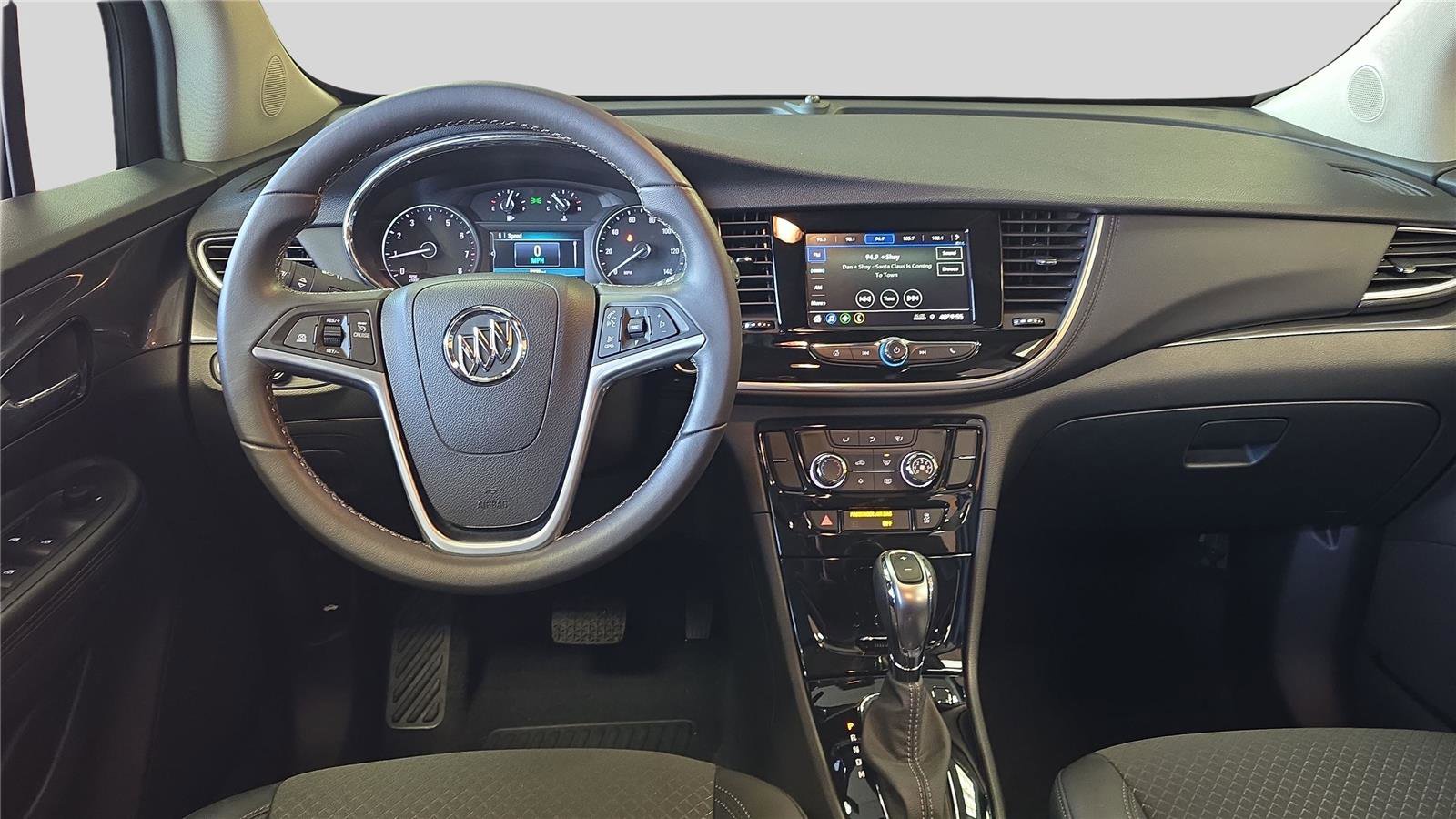 Used 2022 Buick Encore Preferred w/ Safety Package image 9