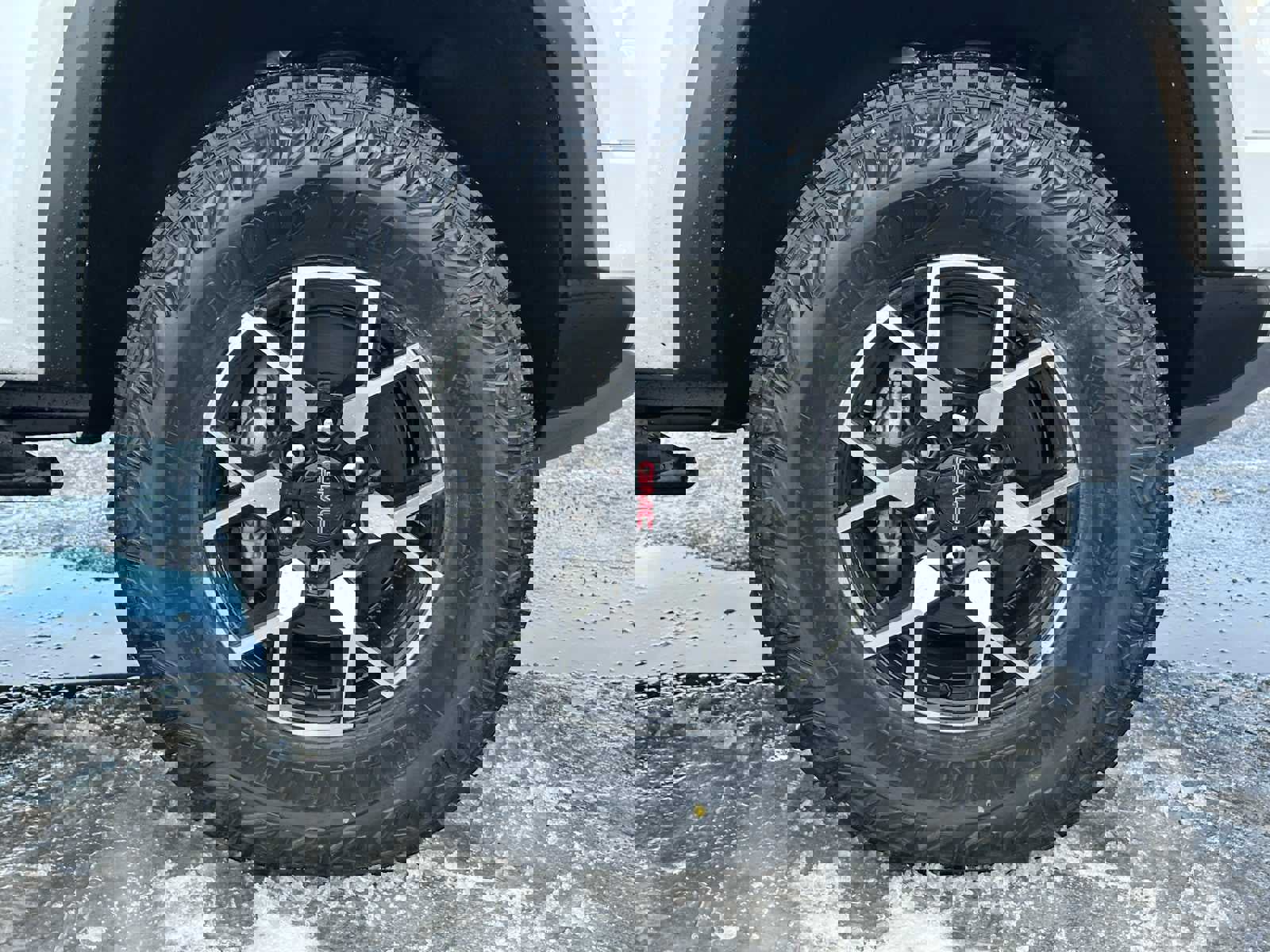 New 2026 GMC Canyon AT4X image 9