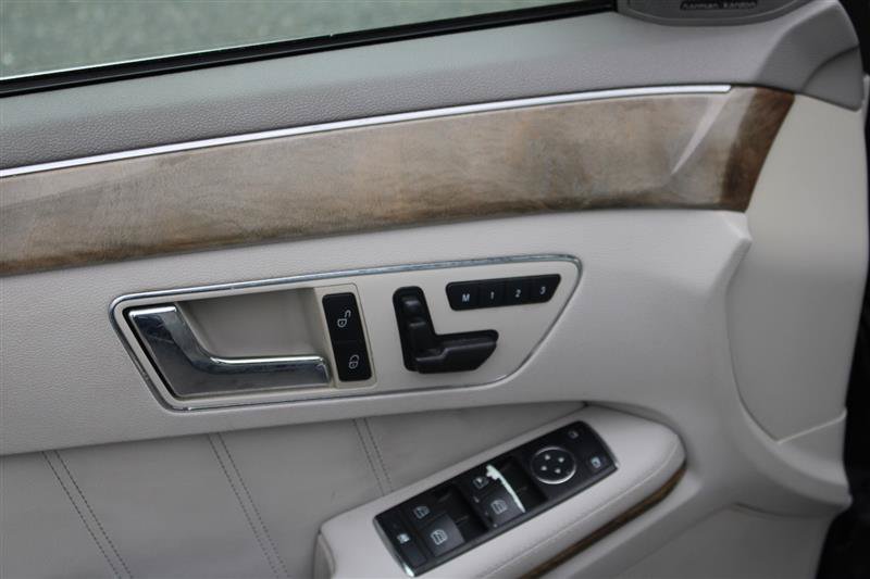 Used 2010 Mercedes-Benz E 350 Sedan w/ Premium 2 Pkg image 13