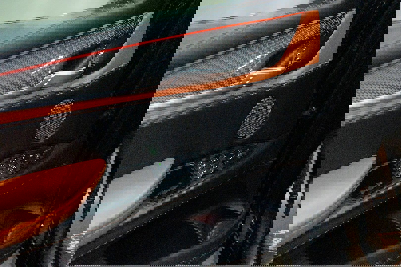 Used 2016 BMW X5 M image 16