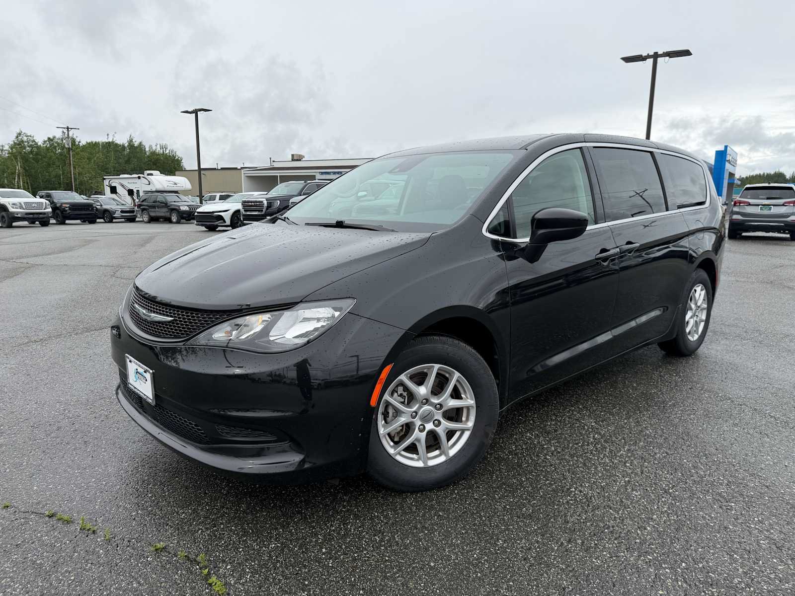 Used 2023 Chrysler Voyager LX