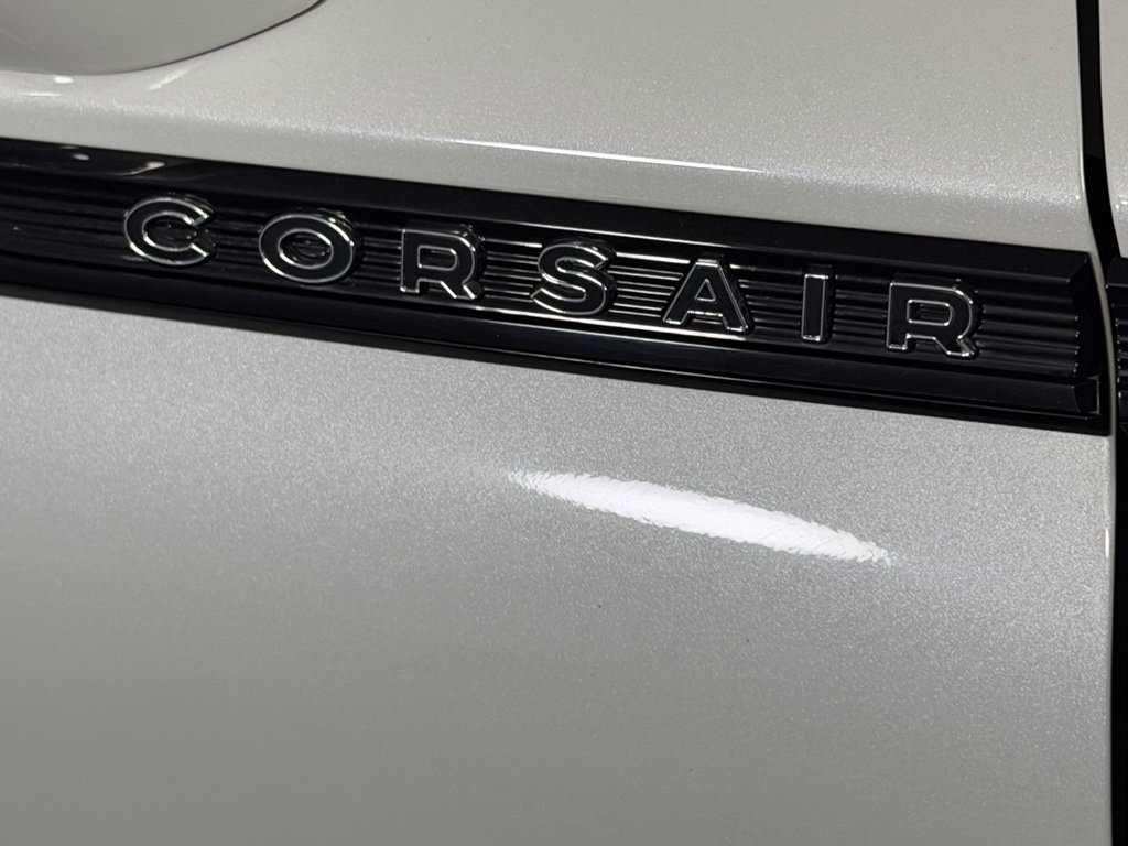 Used 2023 Lincoln Corsair Reserve w/ Equipment Group 201A FWD image 11