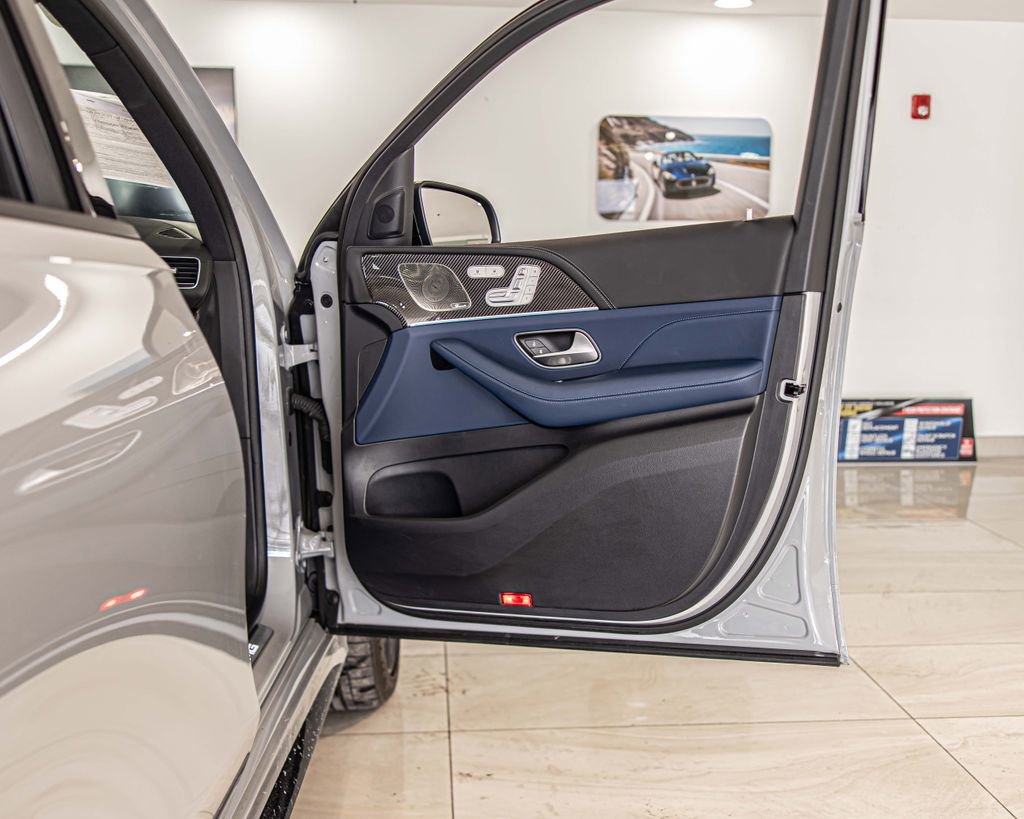 Used 2025 Mercedes-Benz GLE 63 AMG S image 41