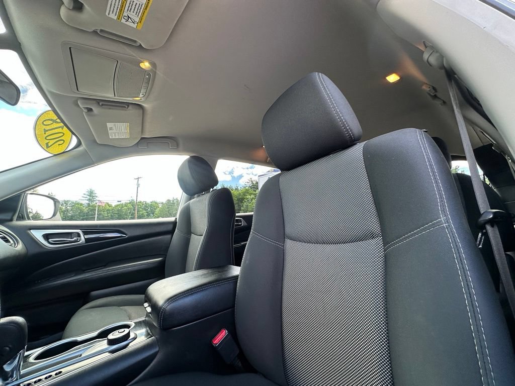 Used 2018 Nissan Pathfinder S AWD/4WD image 25