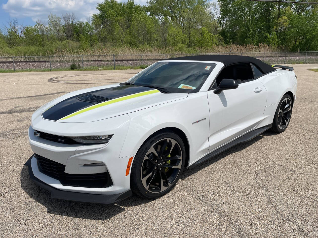 Used 2023 Chevrolet Camaro SS RWD image 4