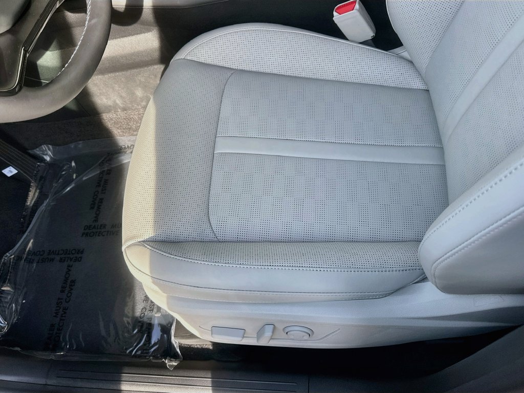 New 2026 Kia Sorento S FWD image 18