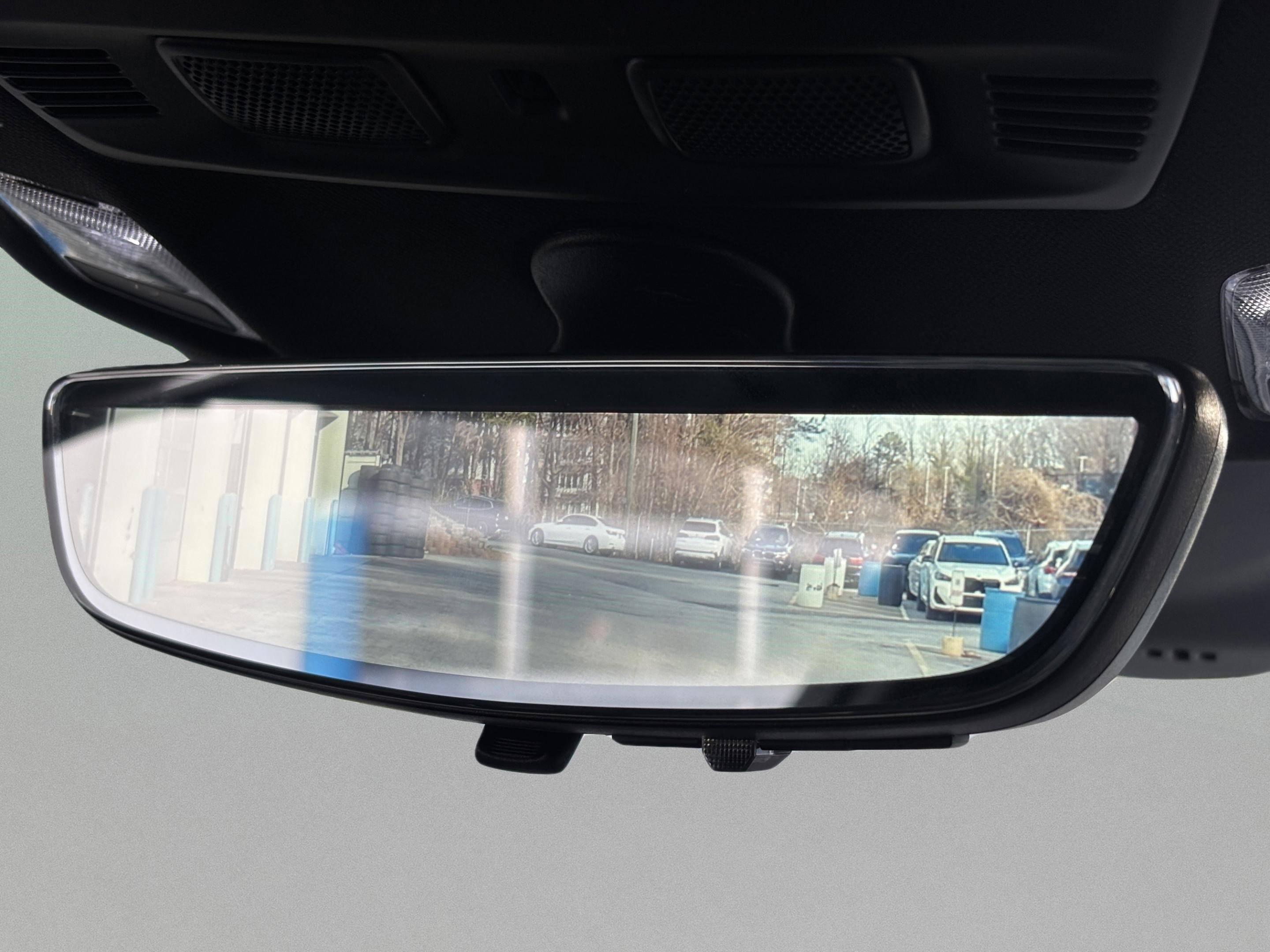 Used 2024 Chevrolet Corvette Stingray Coupe w/ Z51 Performance Package image 24