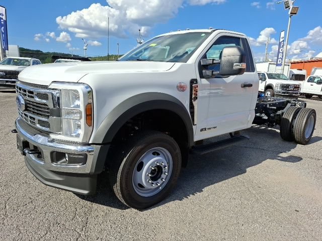 New 2026 Ford F550 4x4 Regular Cab Super Duty w/ XL Chrome Package image 7