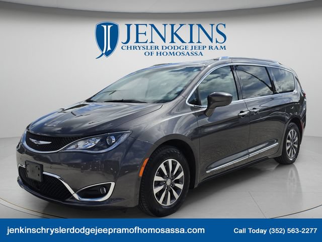 Used 2020 Chrysler Pacifica Touring-L Plus FWD image 11