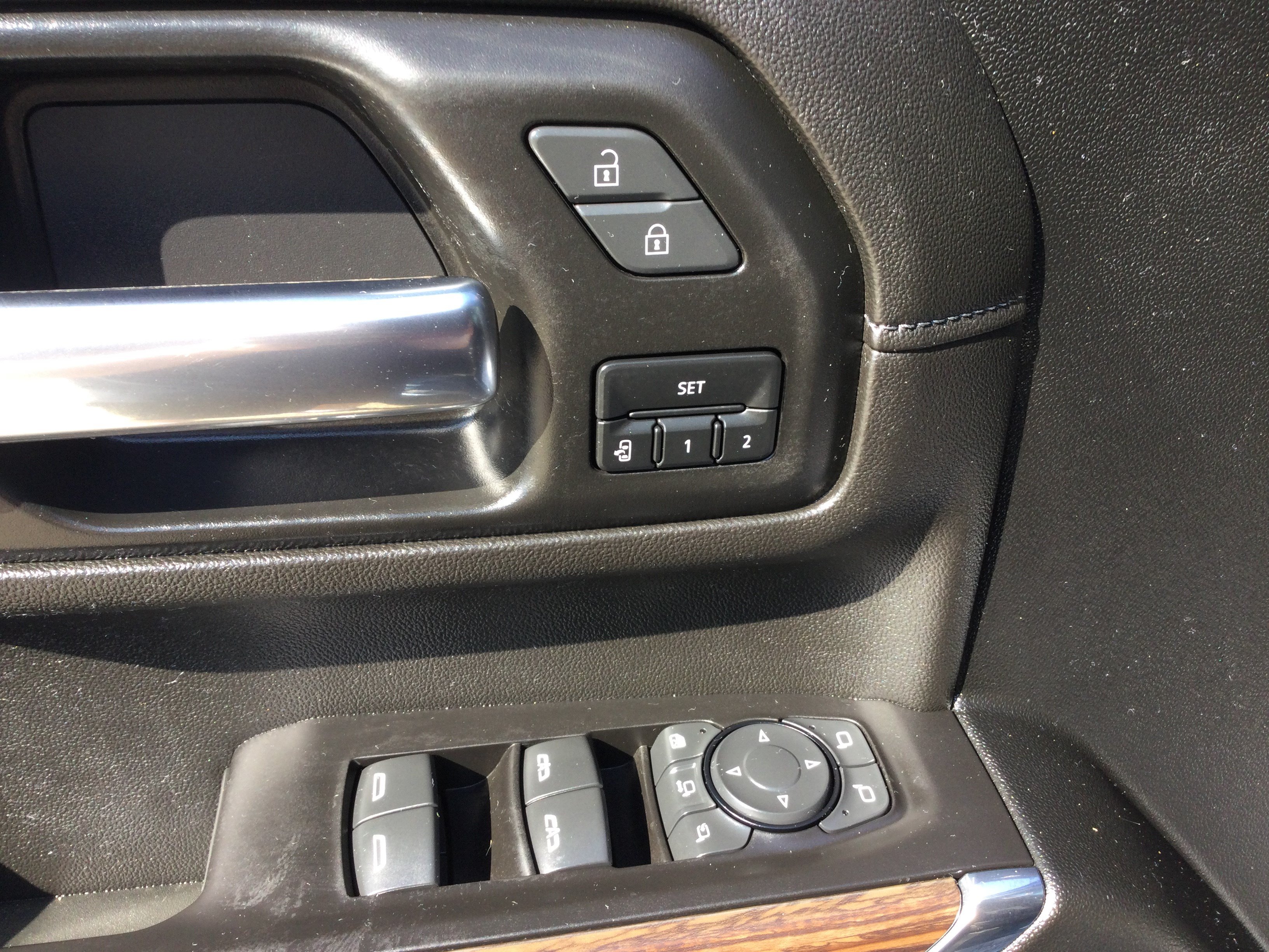 Used 2021 Chevrolet Silverado 2500 High Country w/ Z71 Off-Road Package AWD/4WD image 13