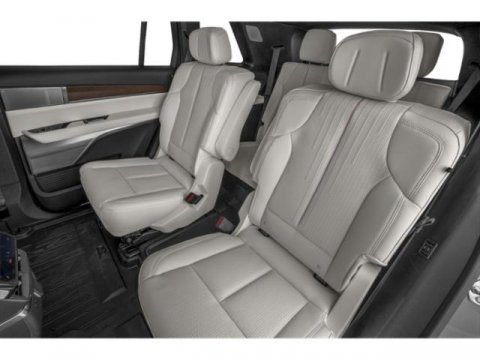 New 2027 Cadillac Vistiq Luxury w/ LPO, Floor Liner Package AWD/4WD image 15