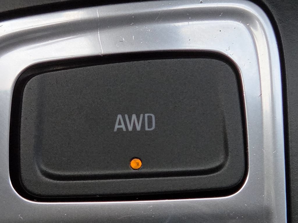 Used 2024 Chevrolet Equinox LS w/ LS Convenience Package AWD/4WD image 30