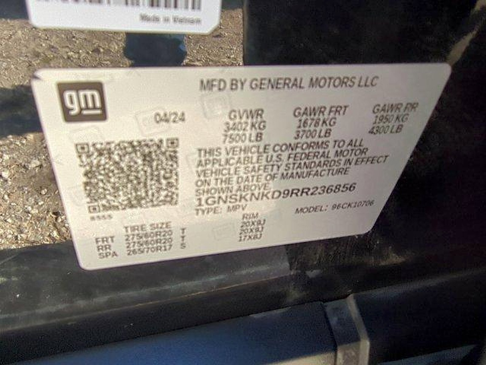 Certified 2024 Chevrolet Tahoe LT w/ Luxury Package AWD/4WD image 32