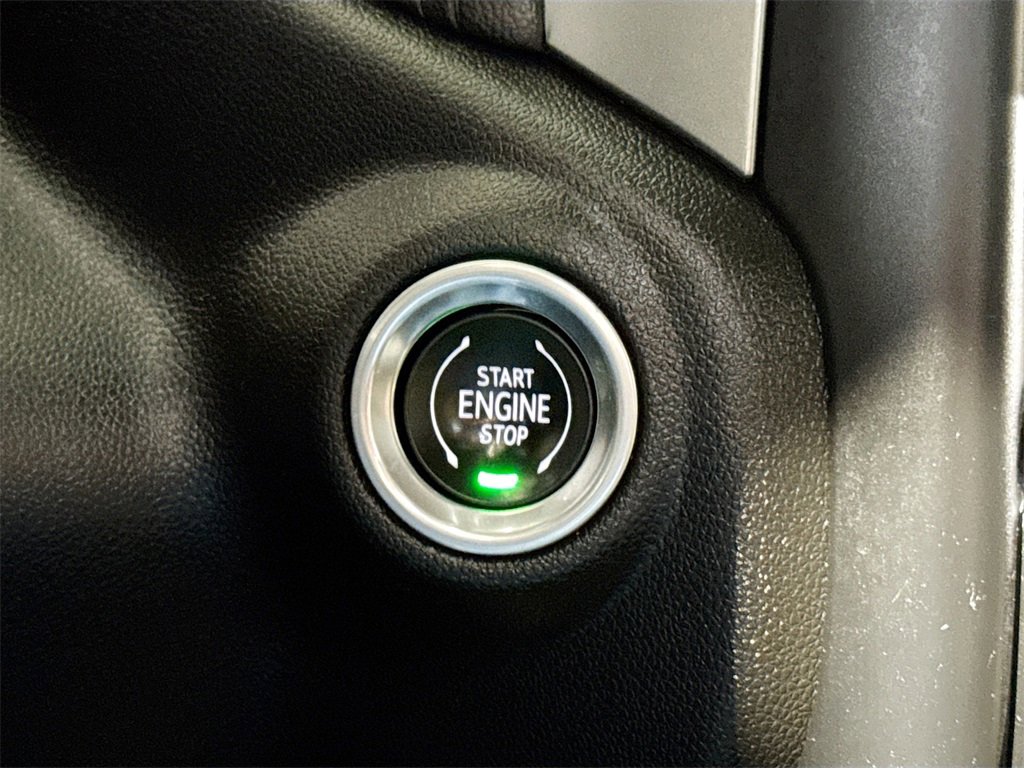 Used 2022 Chevrolet Silverado 1500 RST image 17