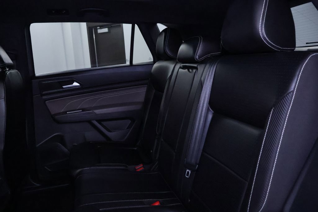 Used 2022 Volkswagen Atlas Cross Sport SE image 16