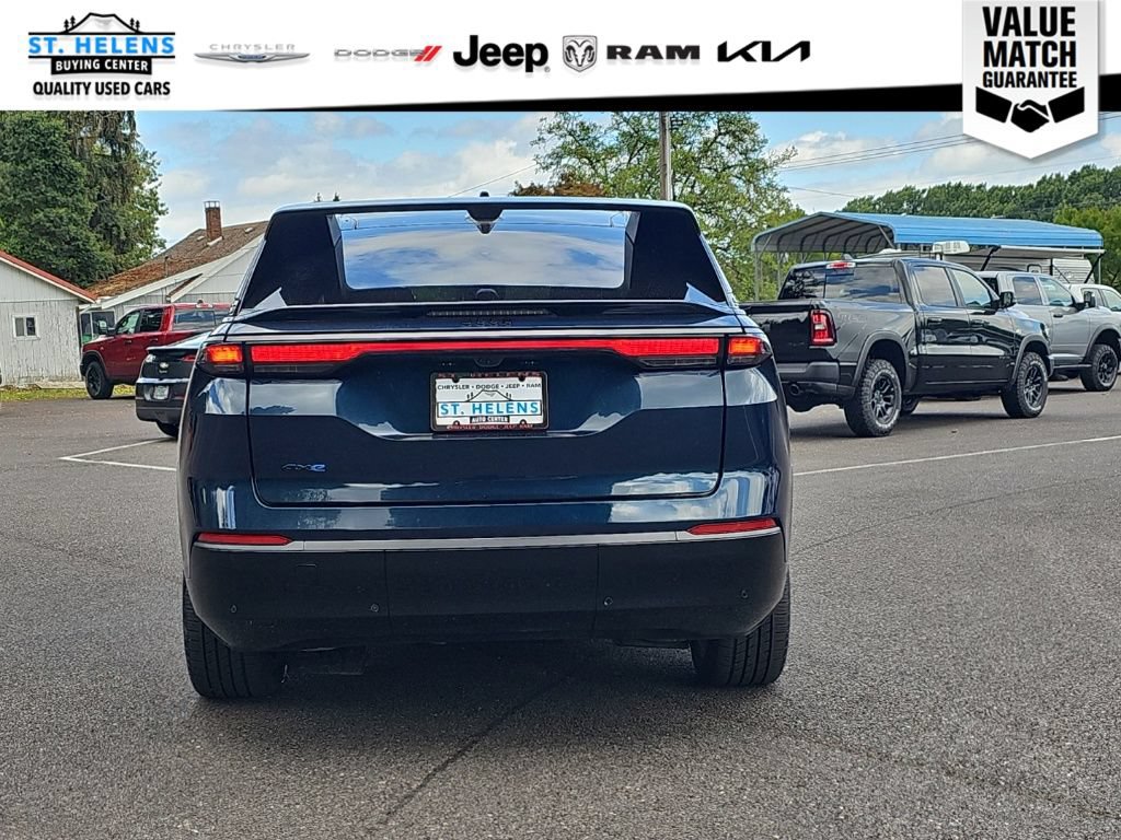 Used 2024 Jeep Wagoneer Limited AWD/4WD image 5