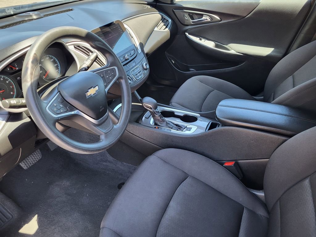 Used 2022 Chevrolet Malibu LT FWD image 10