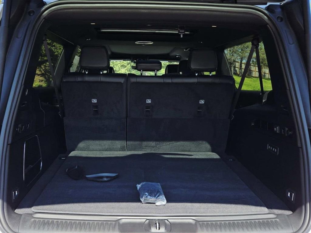 New 2026 Jeep Grand Wagoneer L 4WD w/ Premium Group I image 19