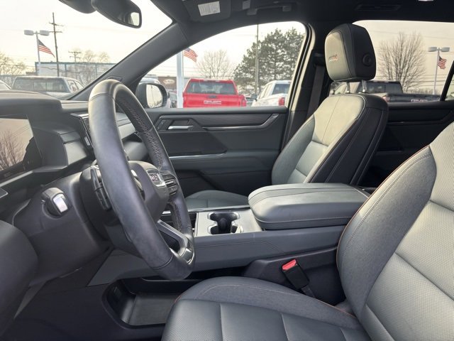Used 2024 GMC Acadia AT4 image 12